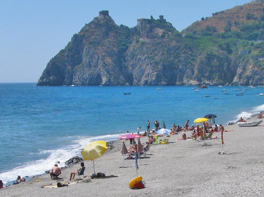 Hotel Marabel SantʼAlessio Siculo Екстериор снимка