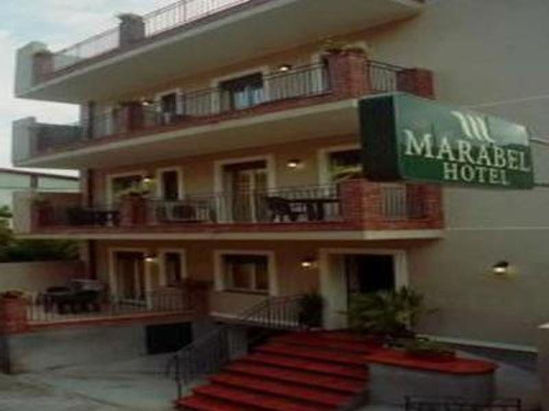 Hotel Marabel SantʼAlessio Siculo Екстериор снимка