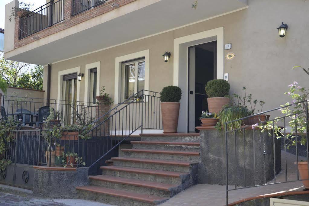 Hotel Marabel SantʼAlessio Siculo Екстериор снимка
